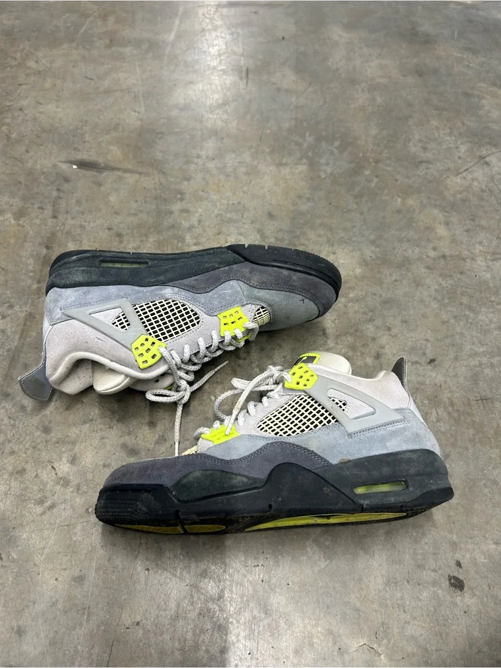 Jordan 4 neon 95 sneakers size 8.5